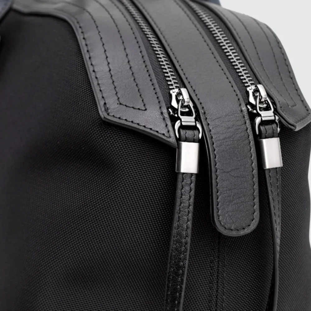 The Ivens Travel Bag in Nylon and Leather - Picture 9 of 9